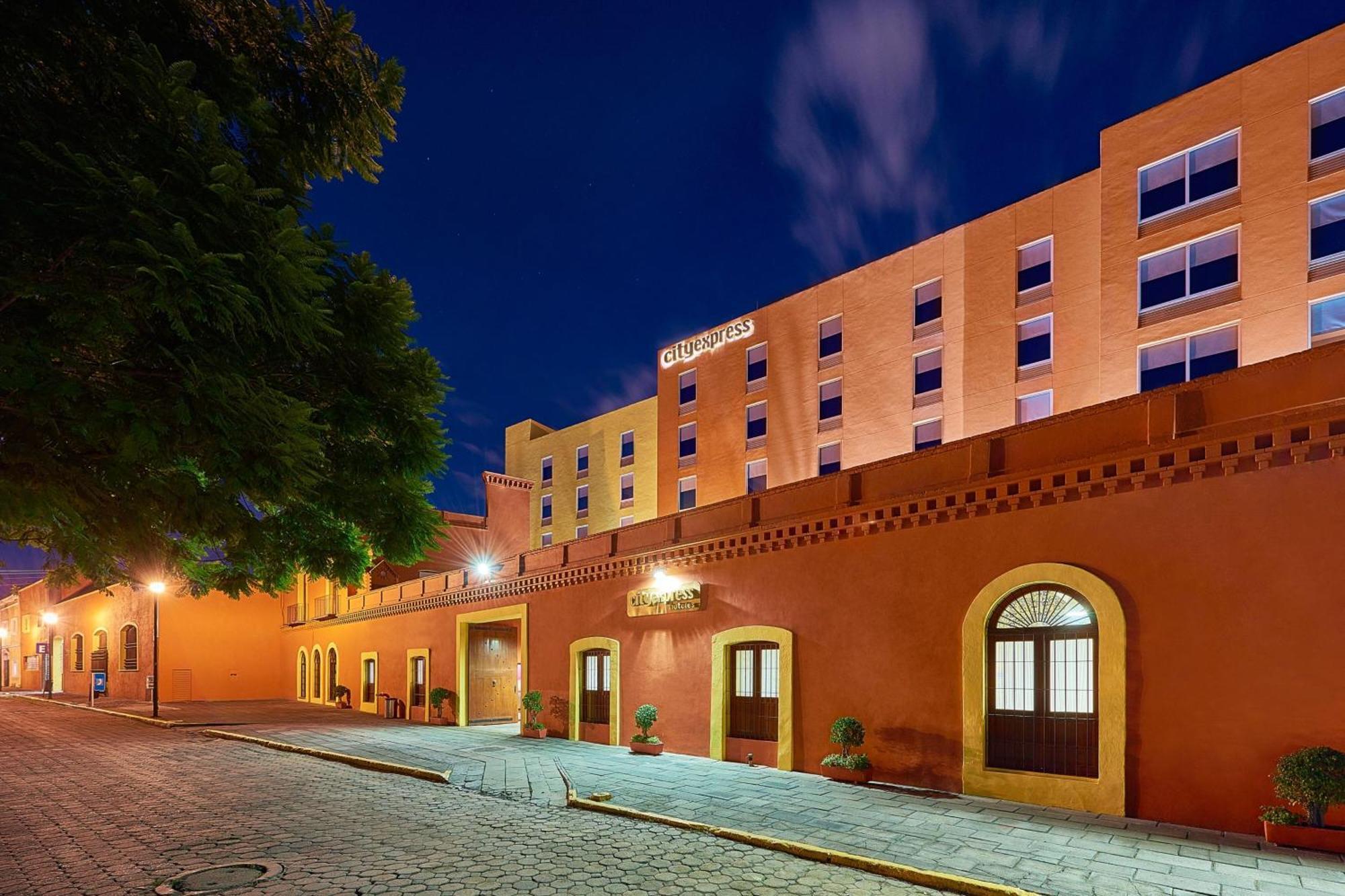 City Express By Marriott Puebla Centro Hotel Exterior photo